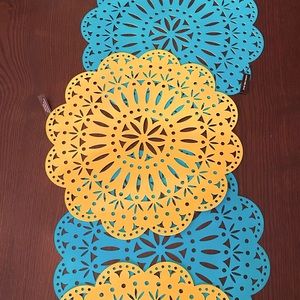 Set of 4 Kim Seybert Reversible Fete Placemats